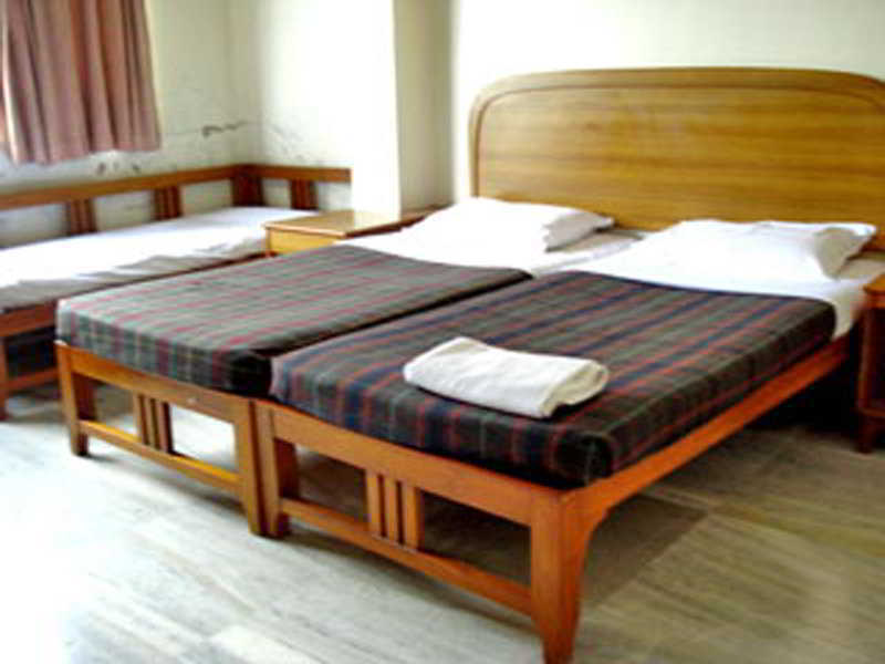 Hôtel Meru à Pune Extérieur photo